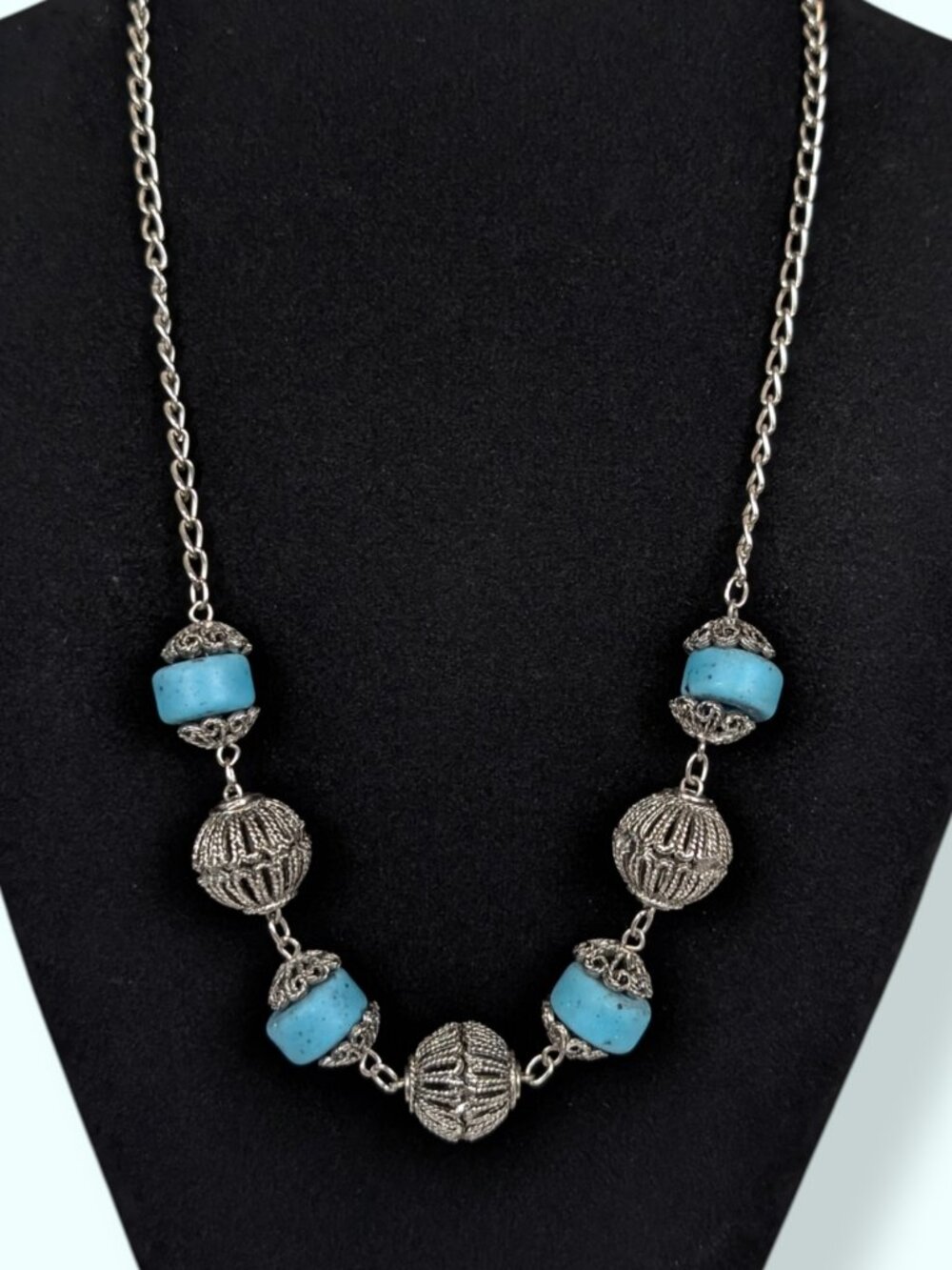 Vintage Filigree-Like Blue Stone Necklace